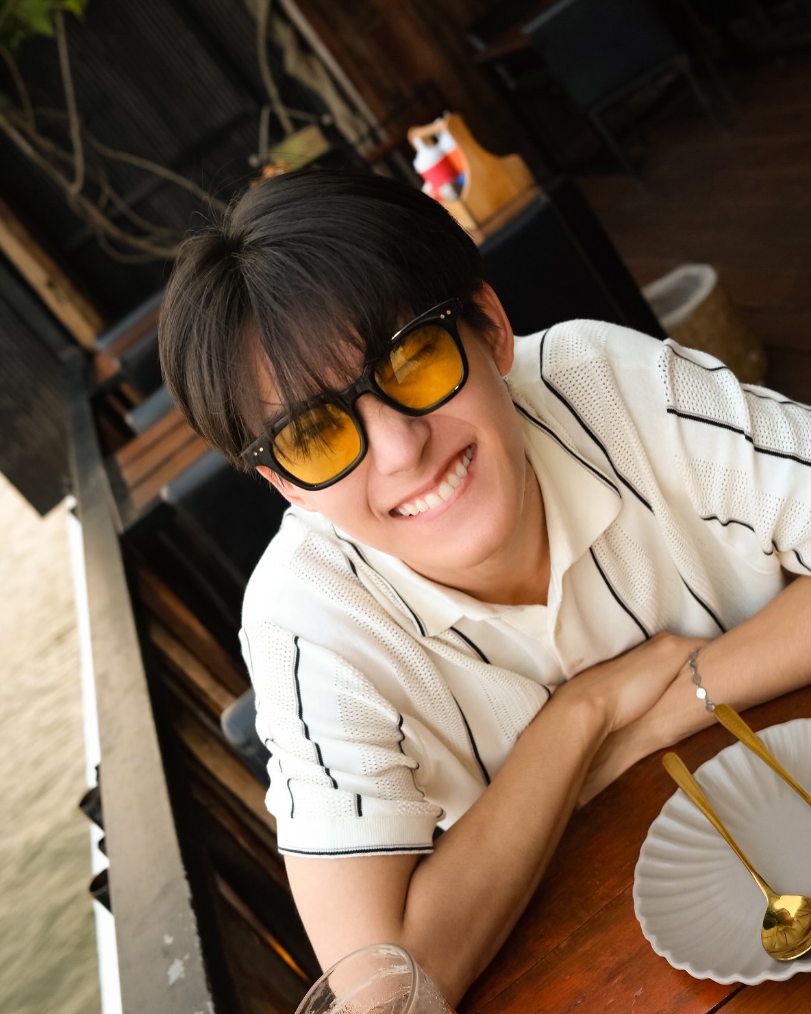 เฟริสท์ - ฉลองรัฐ นอบสำโรง