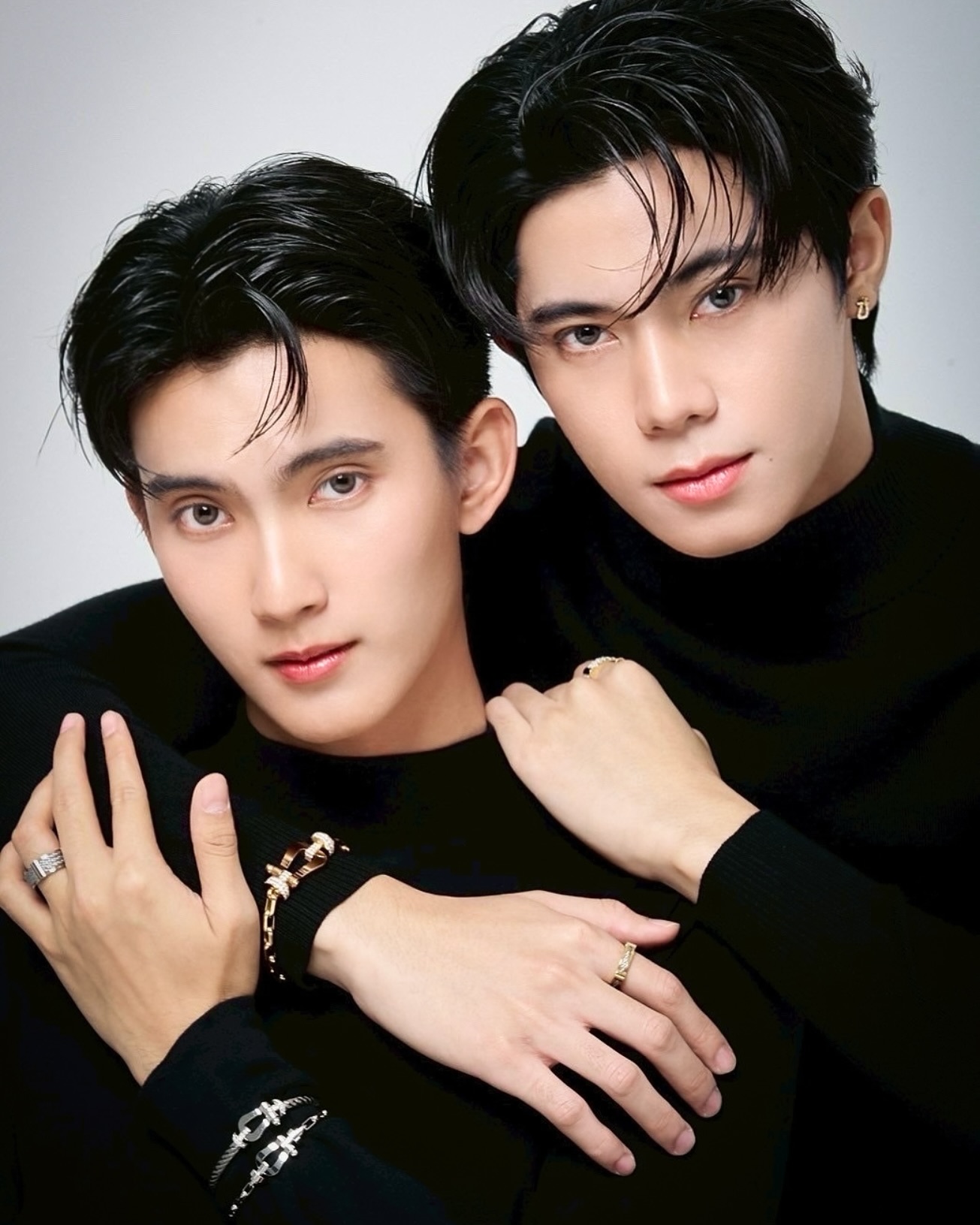 เฟริสท์ - ฉลองรัฐ นอบสำโรง
