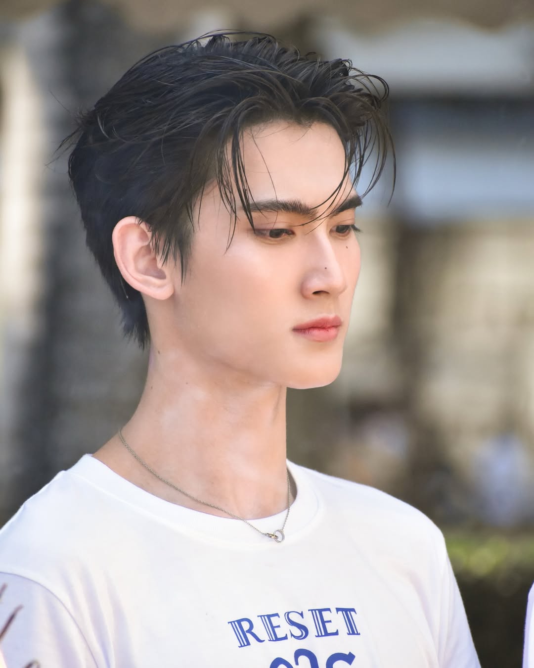 เฟริสท์ - ฉลองรัฐ นอบสำโรง
