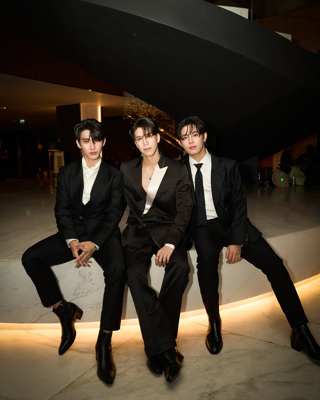 เฟริสท์ - ฉลองรัฐ นอบสำโรง