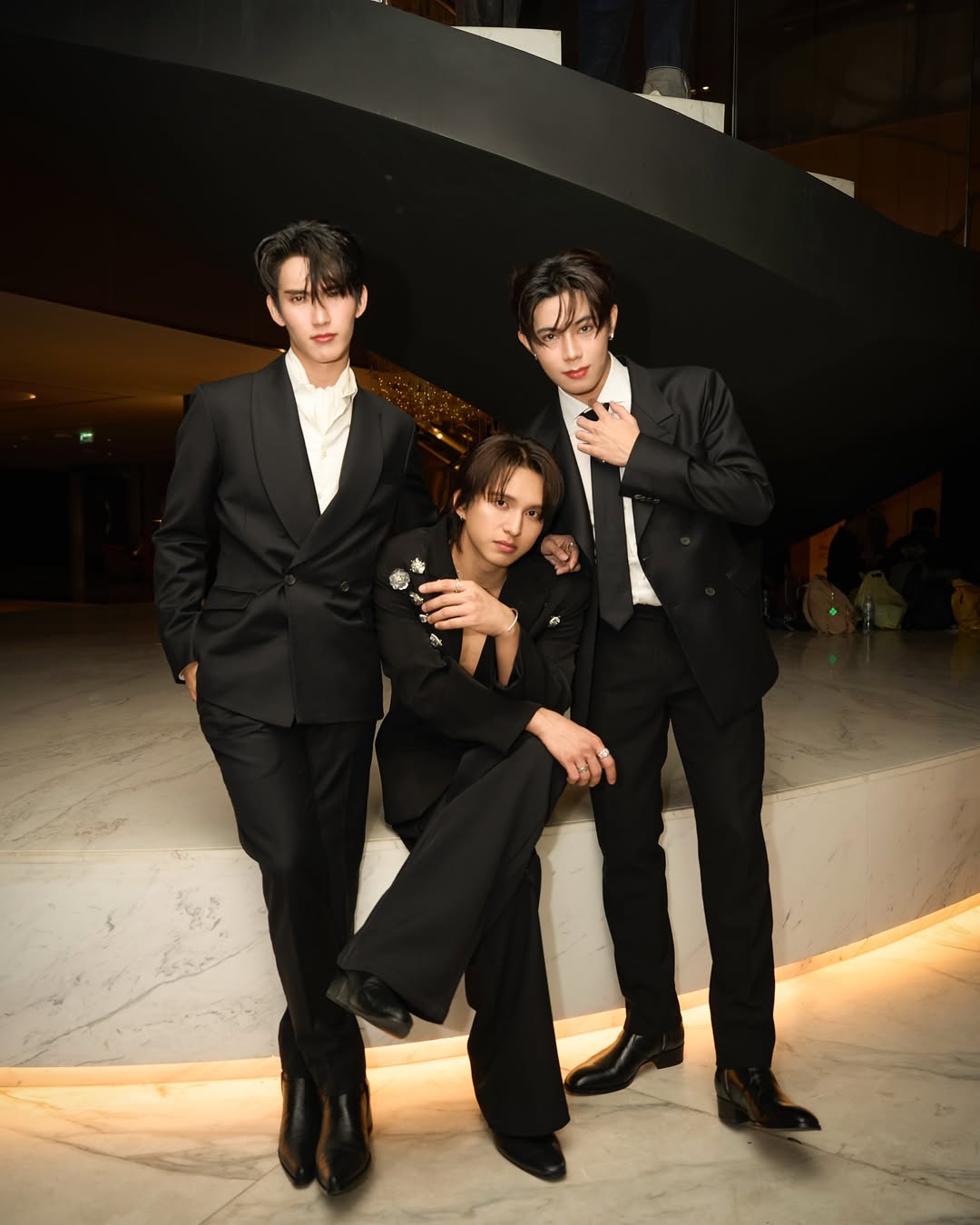 เฟริสท์ - ฉลองรัฐ นอบสำโรง