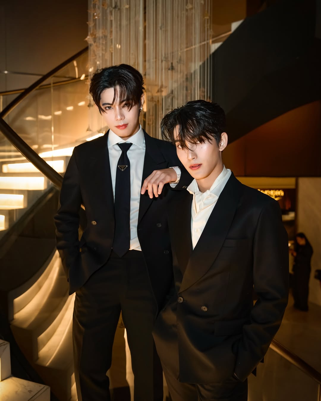 เฟริสท์ - ฉลองรัฐ นอบสำโรง