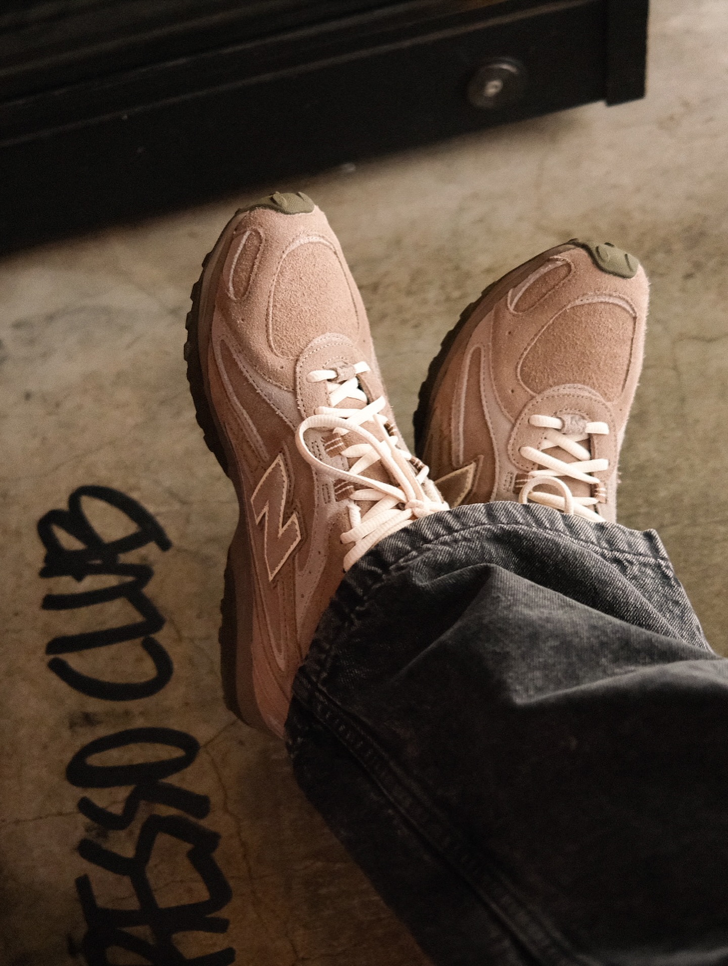 เฟริสท์ - ฉลองรัฐ นอบสำโรง