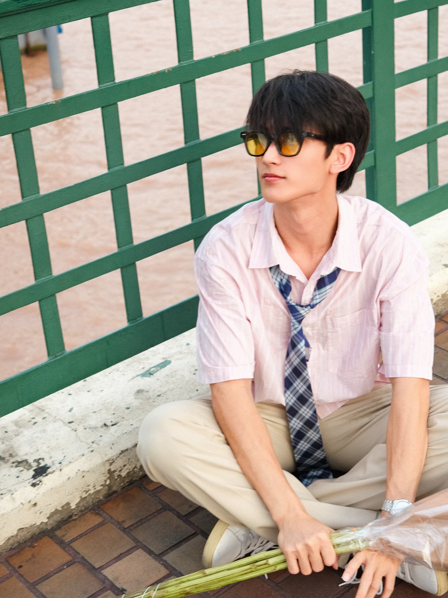 เฟริสท์ - ฉลองรัฐ นอบสำโรง
