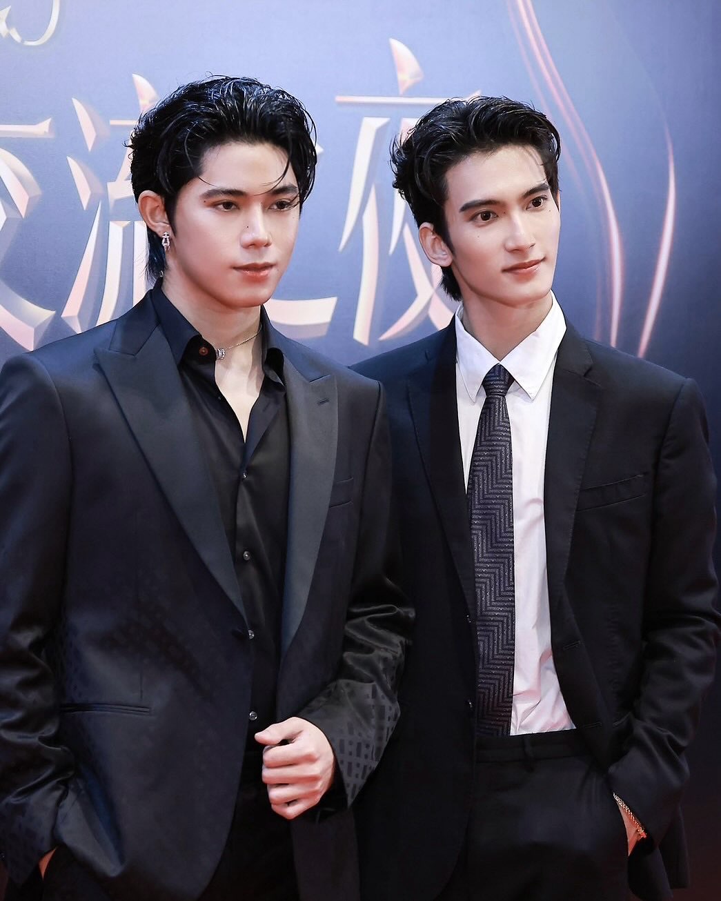 เฟริสท์ - ฉลองรัฐ นอบสำโรง
