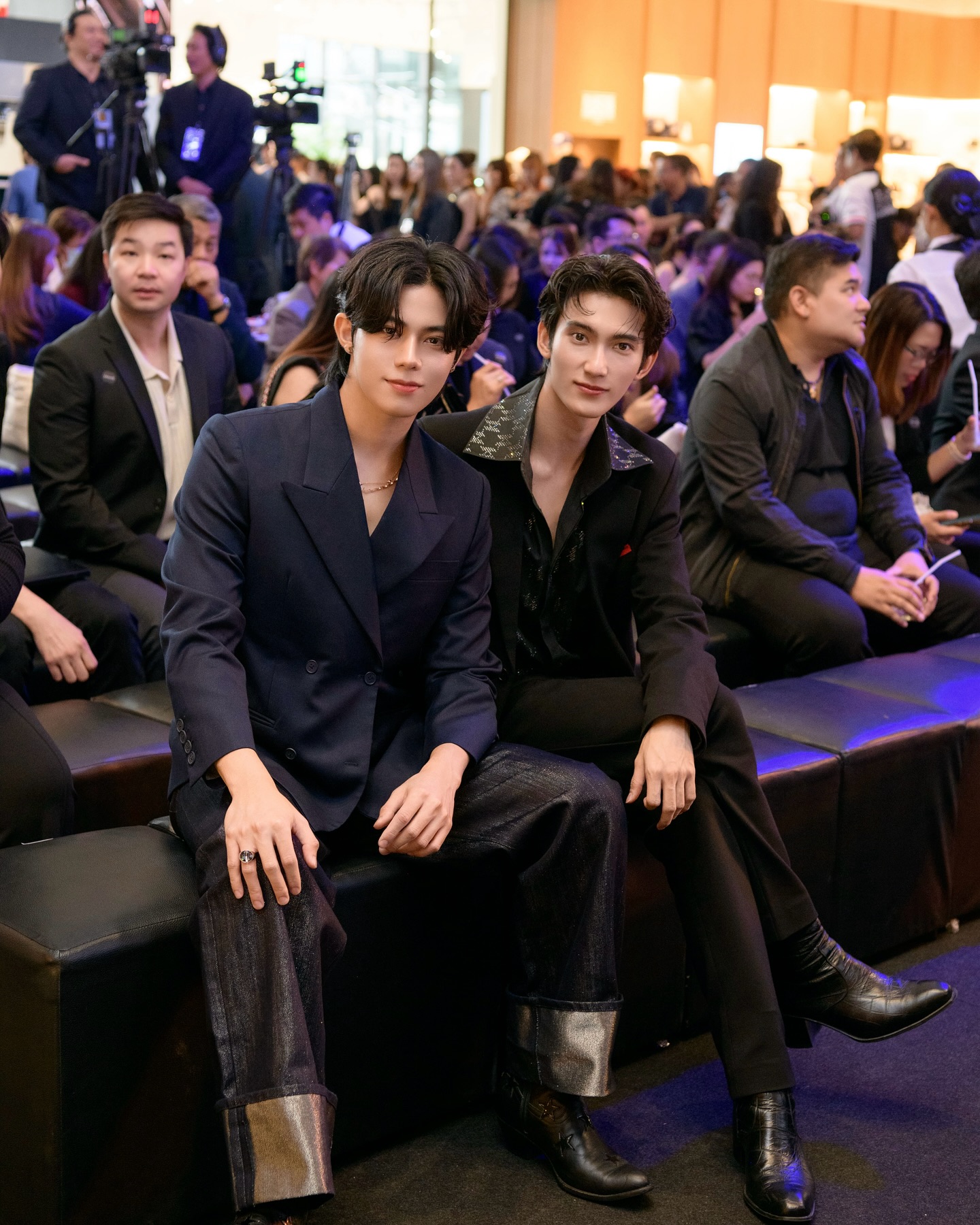 เฟริสท์ - ฉลองรัฐ นอบสำโรง