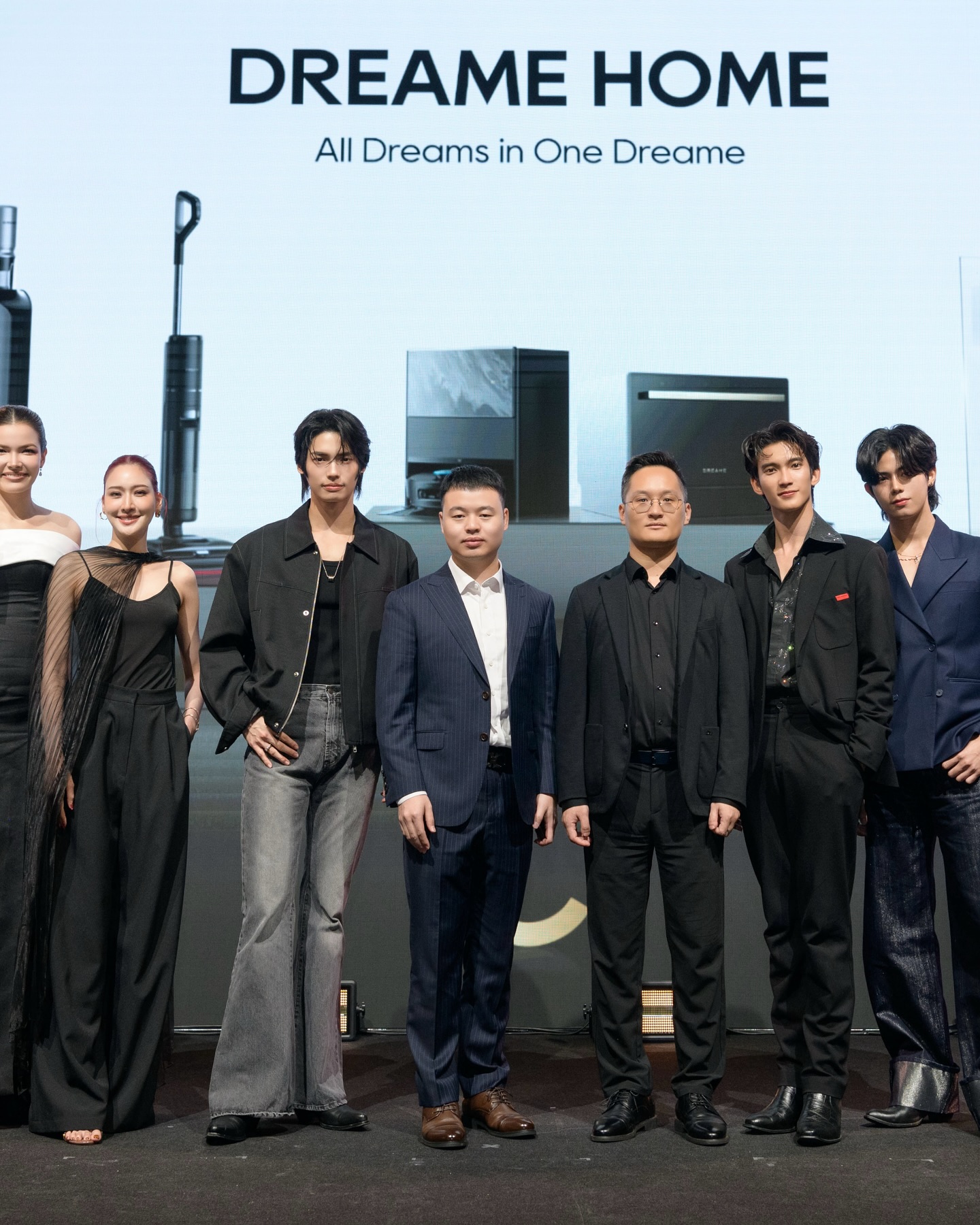 เฟริสท์ - ฉลองรัฐ นอบสำโรง