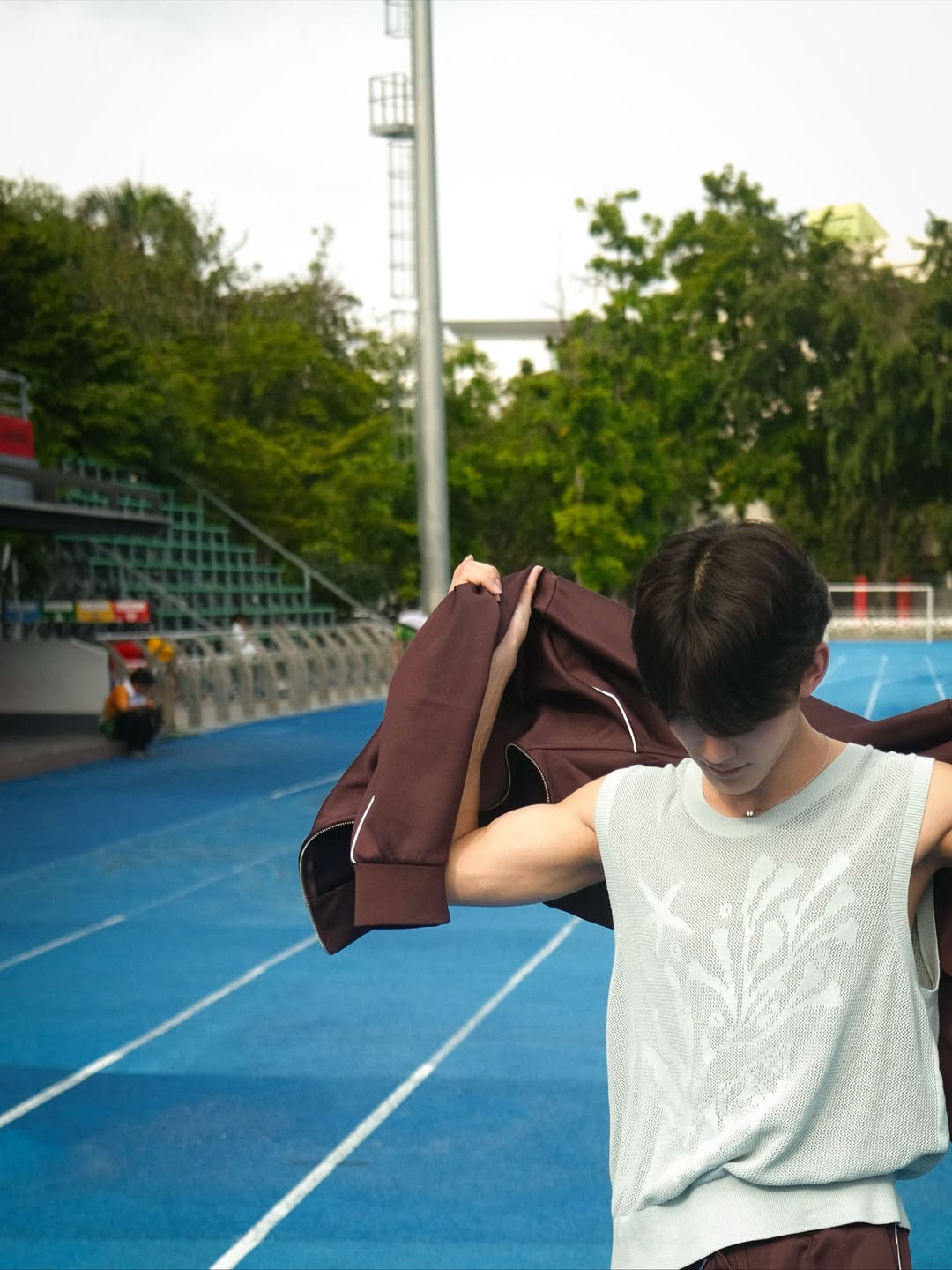 เฟริสท์ - ฉลองรัฐ นอบสำโรง