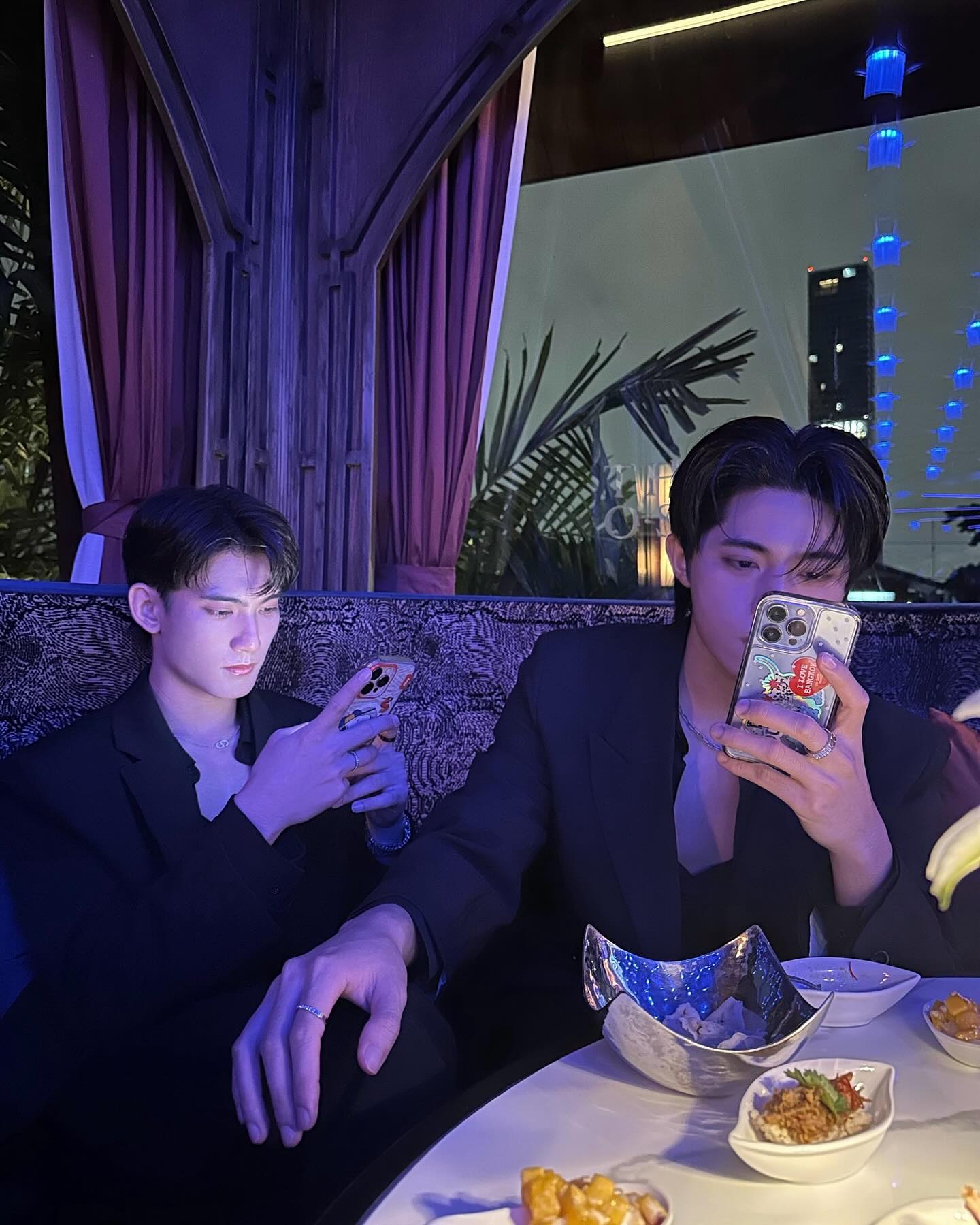 เฟริสท์ - ฉลองรัฐ นอบสำโรง
