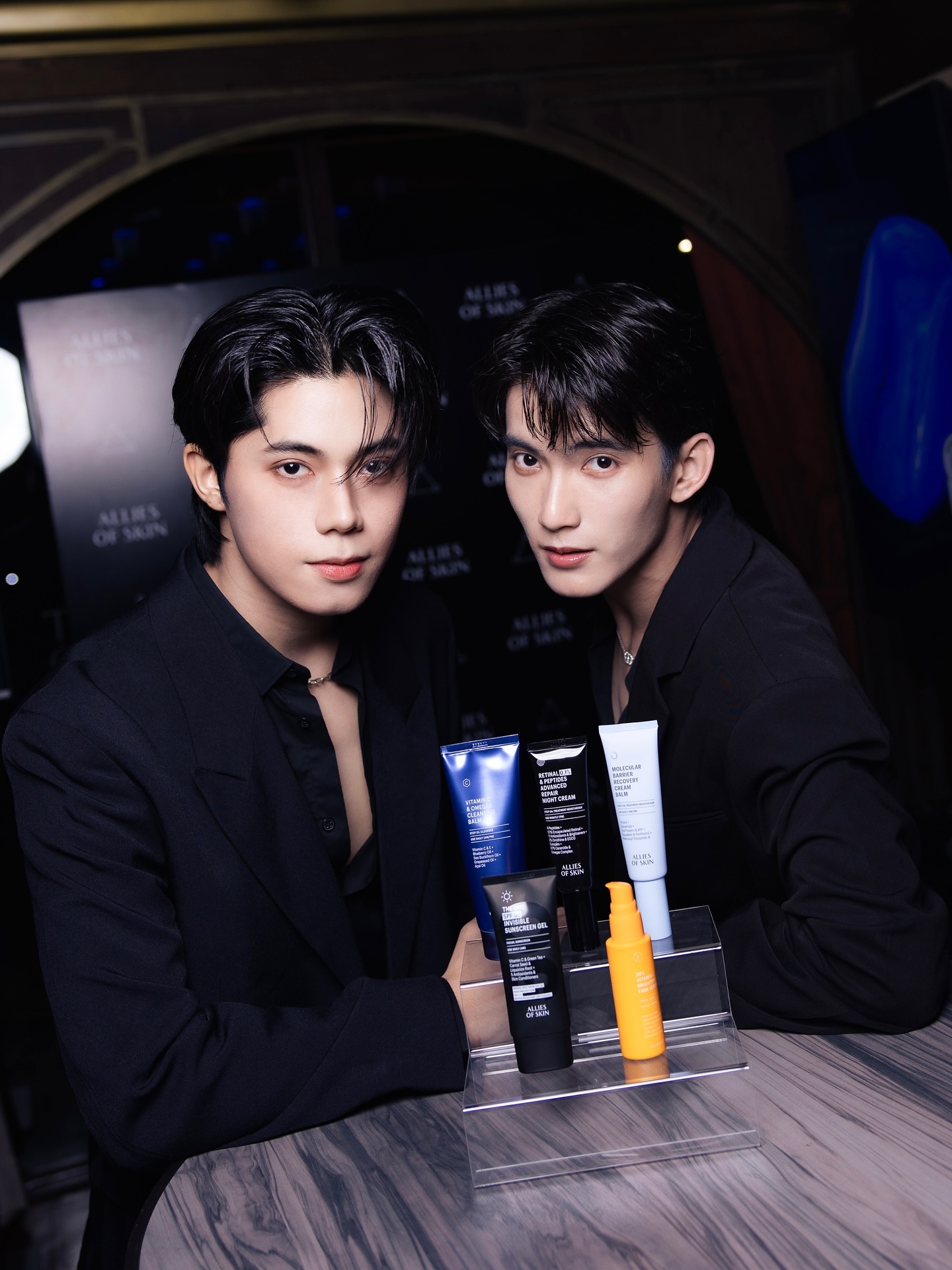 เฟริสท์ - ฉลองรัฐ นอบสำโรง