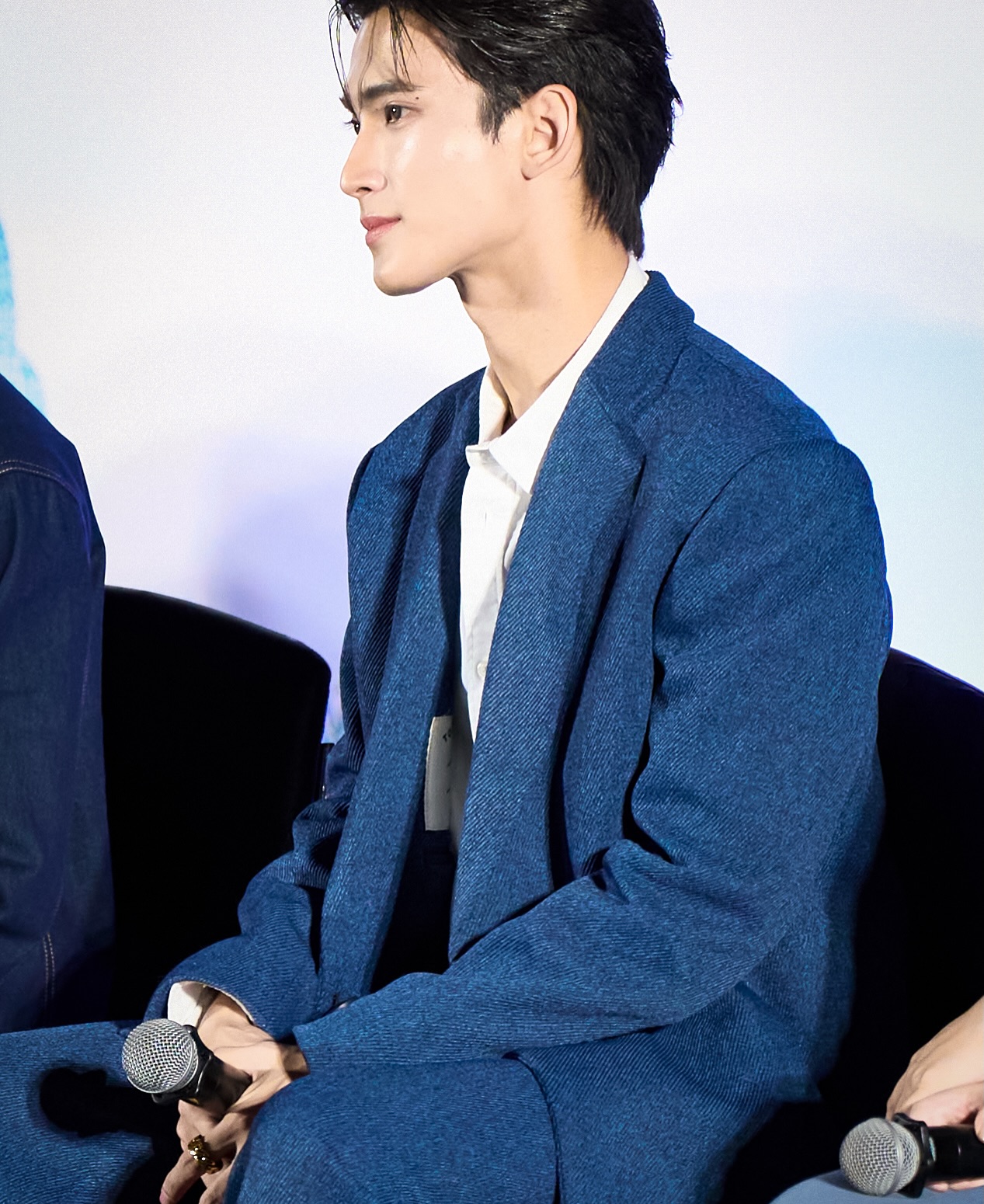 เฟริสท์ - ฉลองรัฐ นอบสำโรง