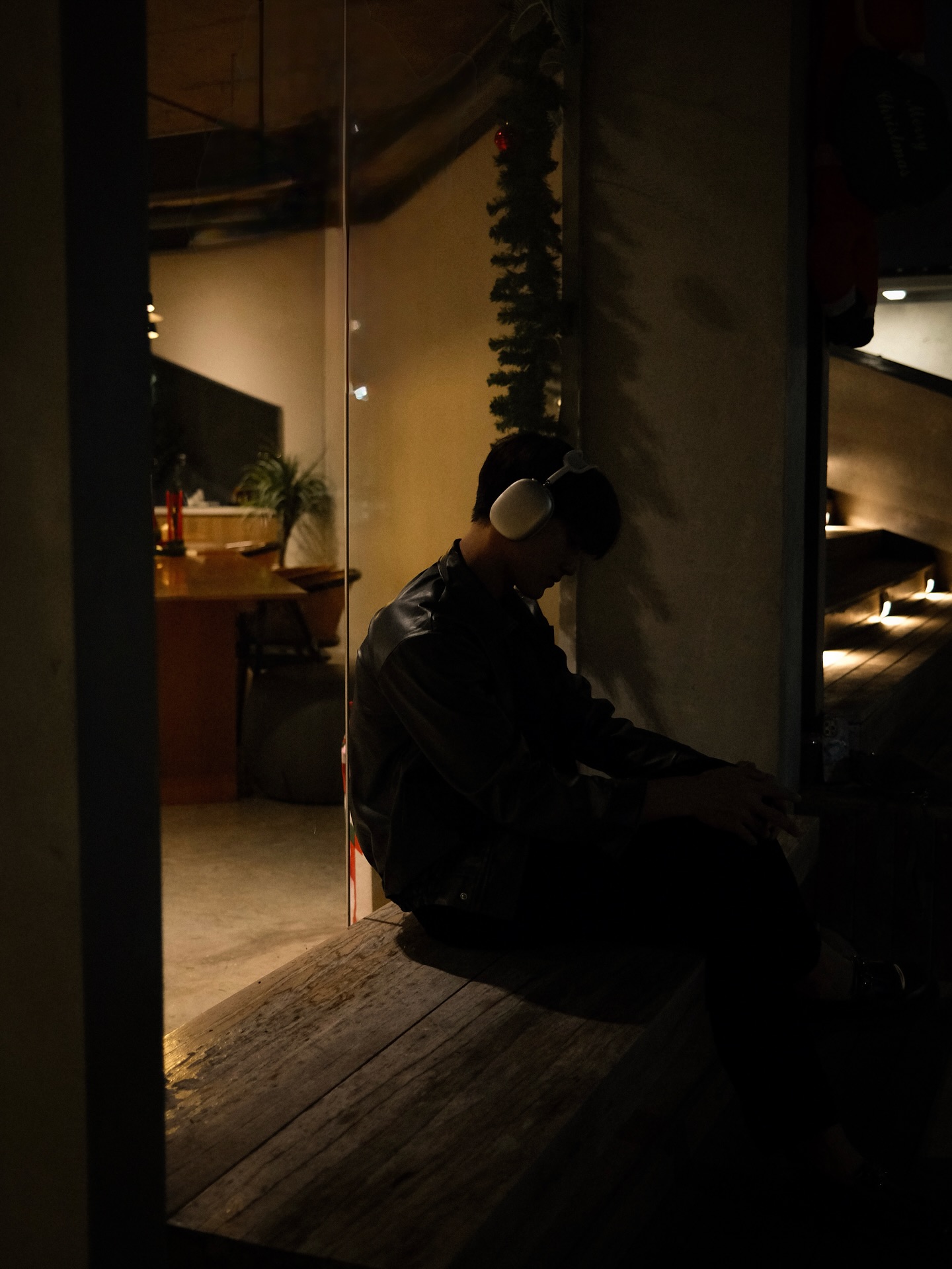 เฟริสท์ - ฉลองรัฐ นอบสำโรง