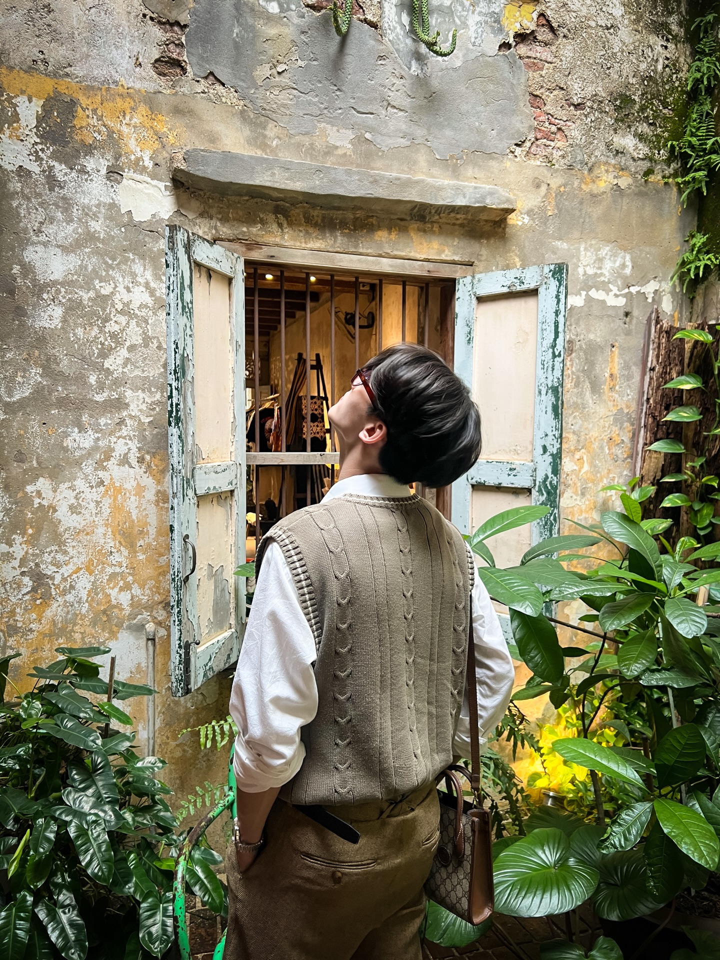 เฟริสท์ - ฉลองรัฐ นอบสำโรง