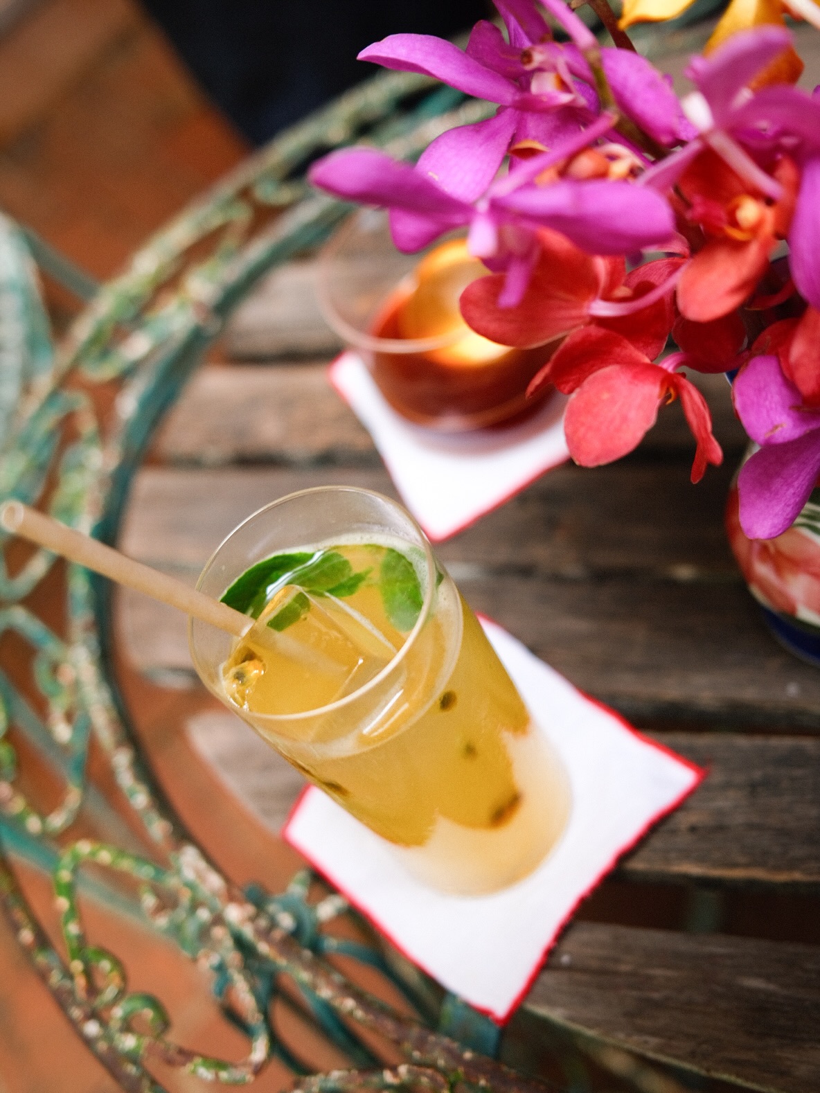 เฟริสท์ - ฉลองรัฐ นอบสำโรง