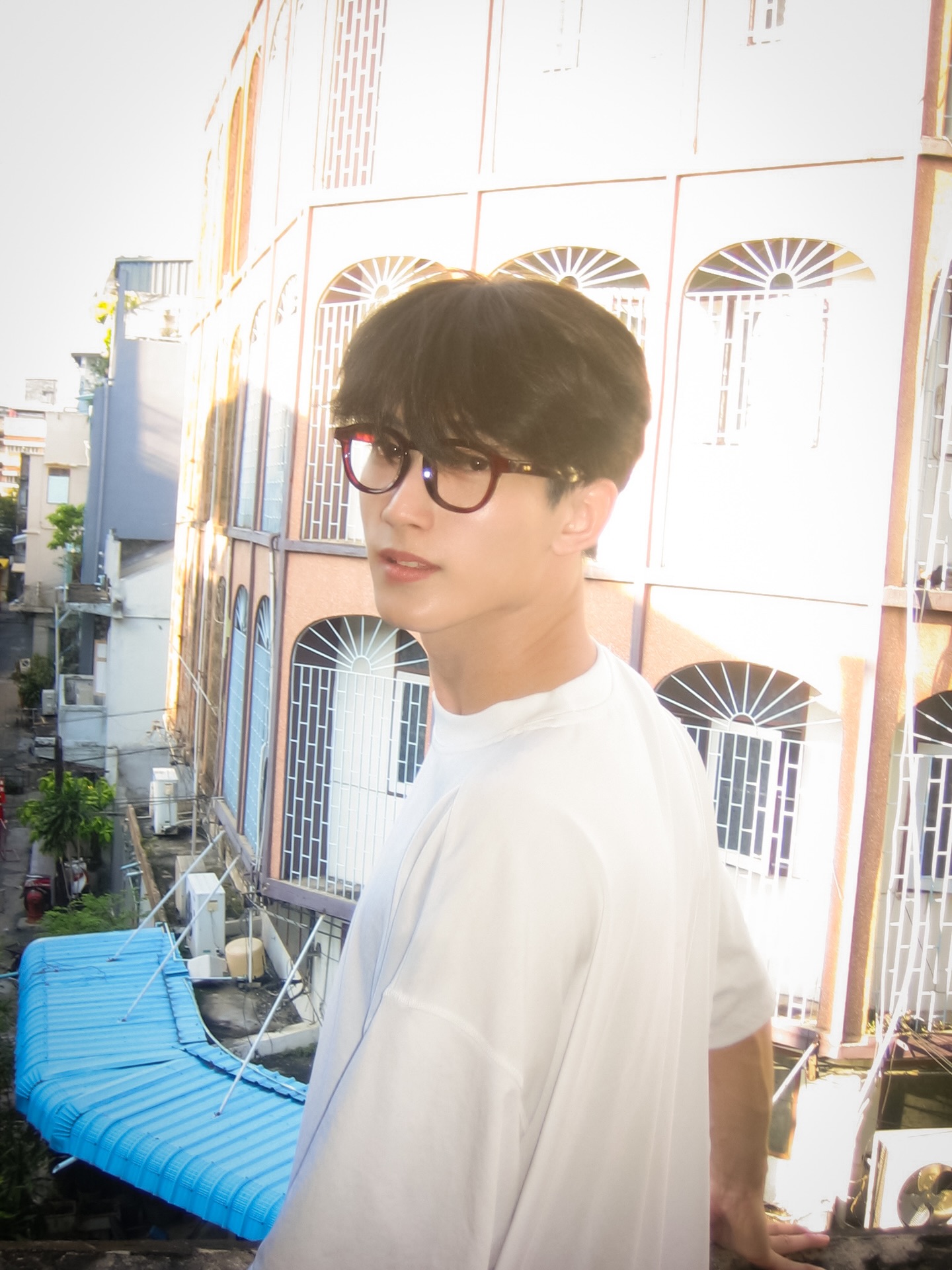 เฟริสท์ - ฉลองรัฐ นอบสำโรง