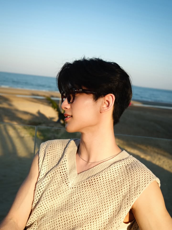 เฟริสท์ - ฉลองรัฐ นอบสำโรง