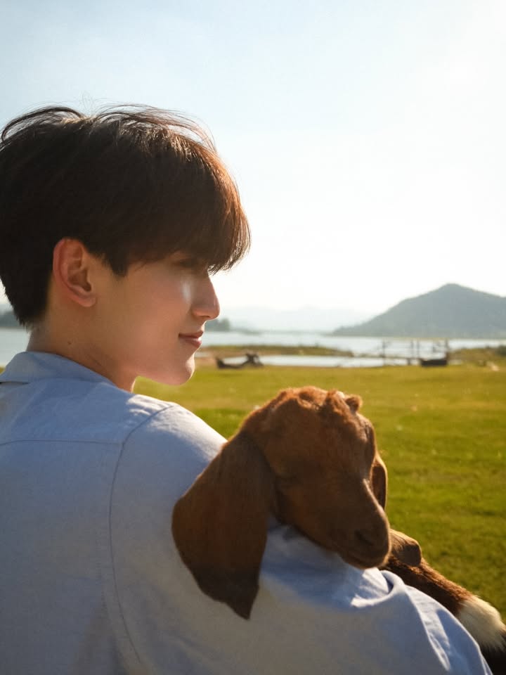 เฟริสท์ - ฉลองรัฐ นอบสำโรง