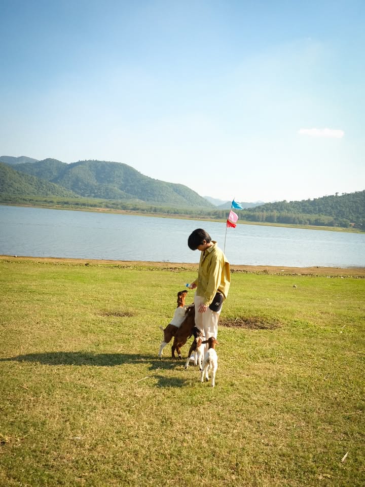 เฟริสท์ - ฉลองรัฐ นอบสำโรง