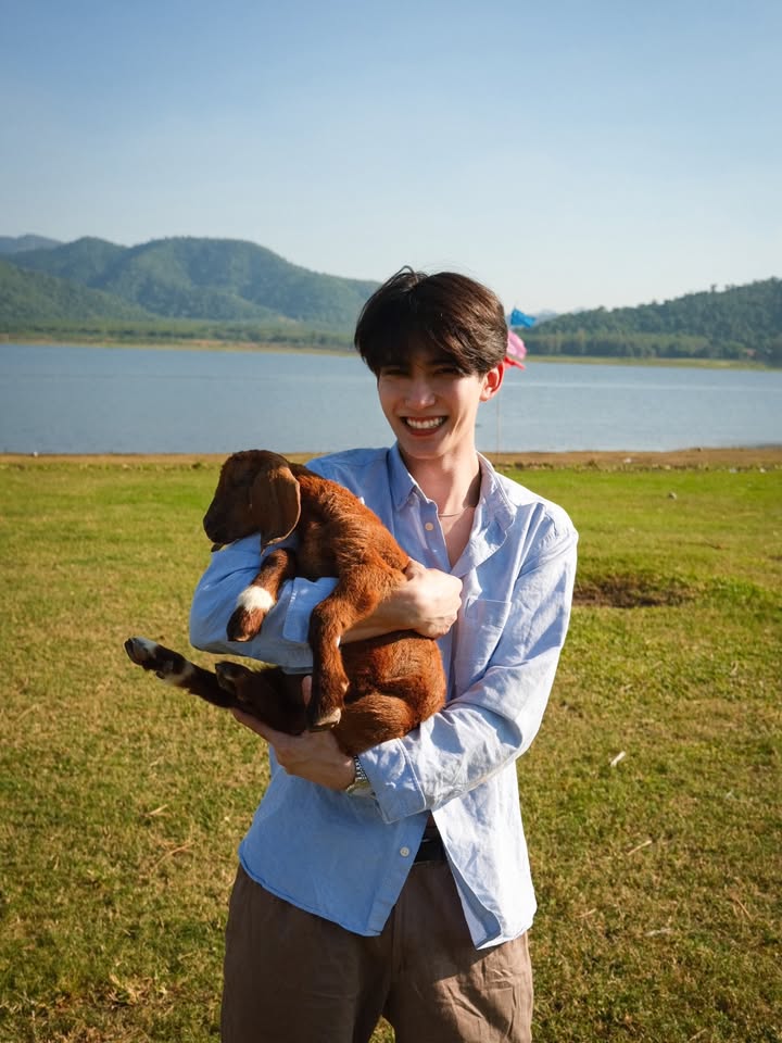 เฟริสท์ - ฉลองรัฐ นอบสำโรง