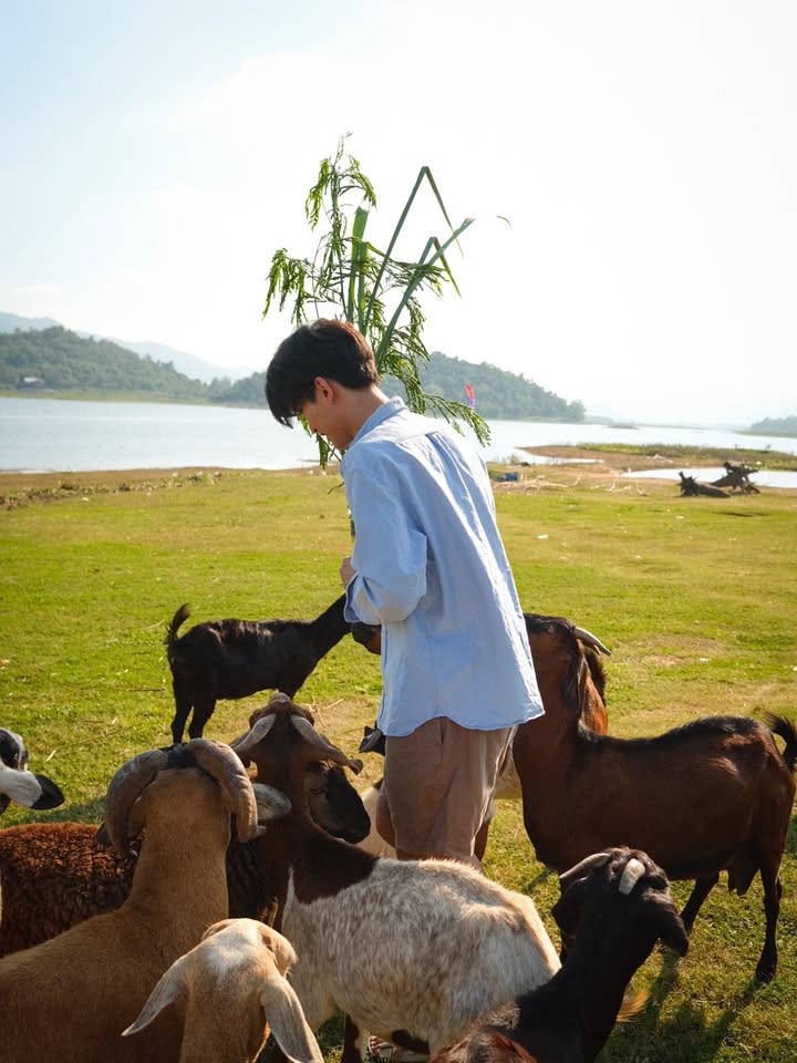 เฟริสท์ - ฉลองรัฐ นอบสำโรง