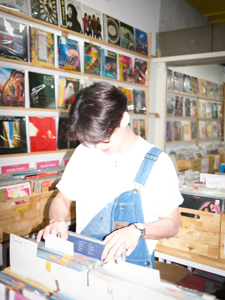 เฟริสท์ - ฉลองรัฐ นอบสำโรง