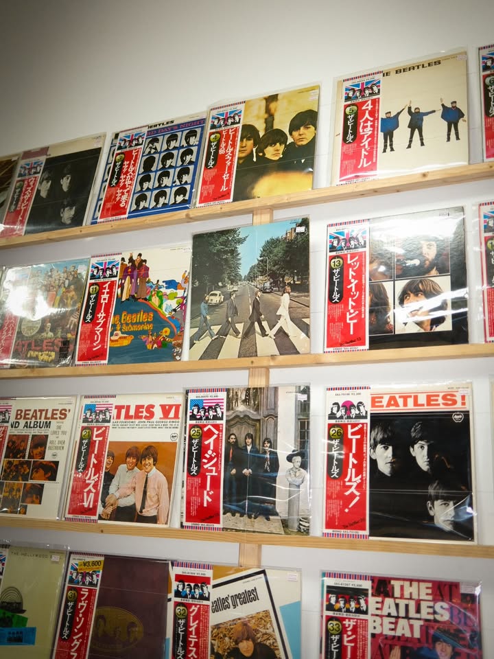 เฟริสท์ - ฉลองรัฐ นอบสำโรง