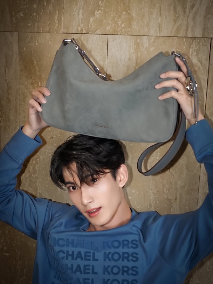 เฟริสท์ - ฉลองรัฐ นอบสำโรง