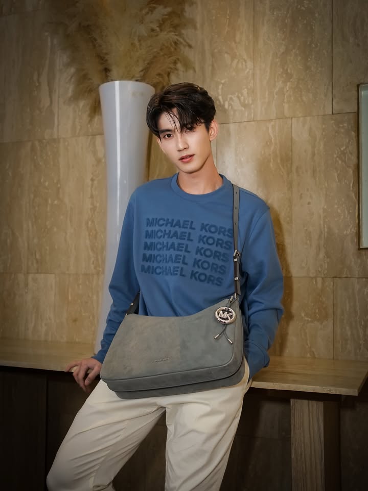 เฟริสท์ - ฉลองรัฐ นอบสำโรง