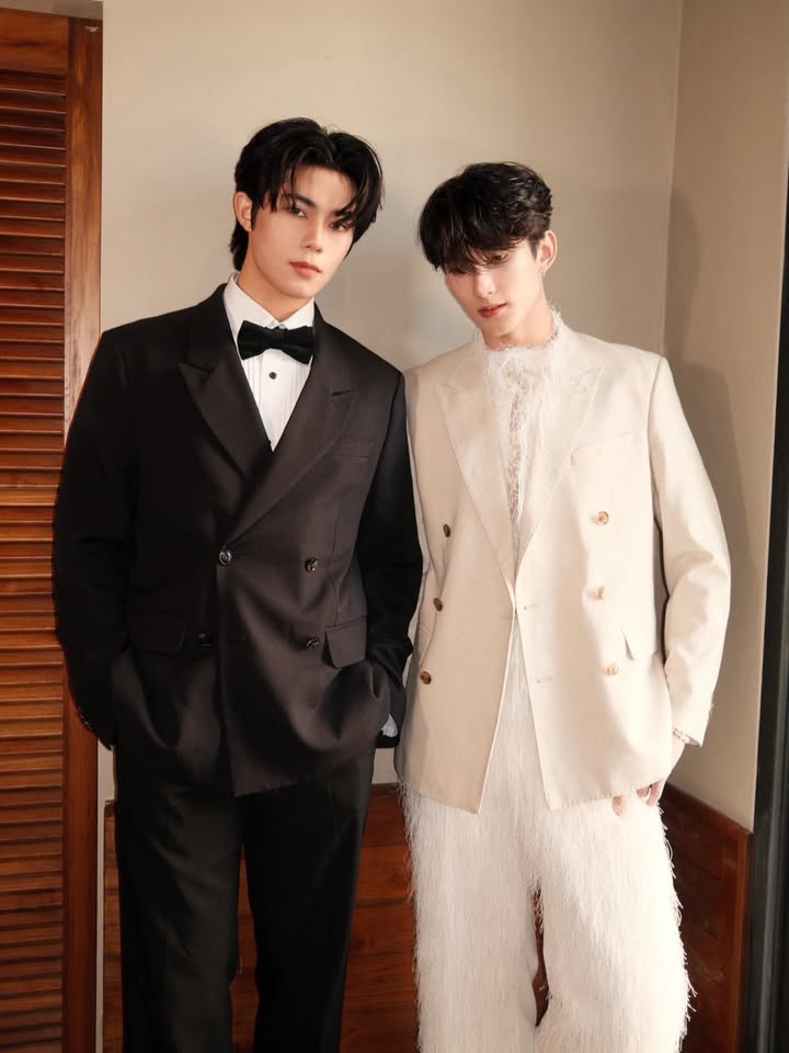 เฟริสท์ - ฉลองรัฐ นอบสำโรง