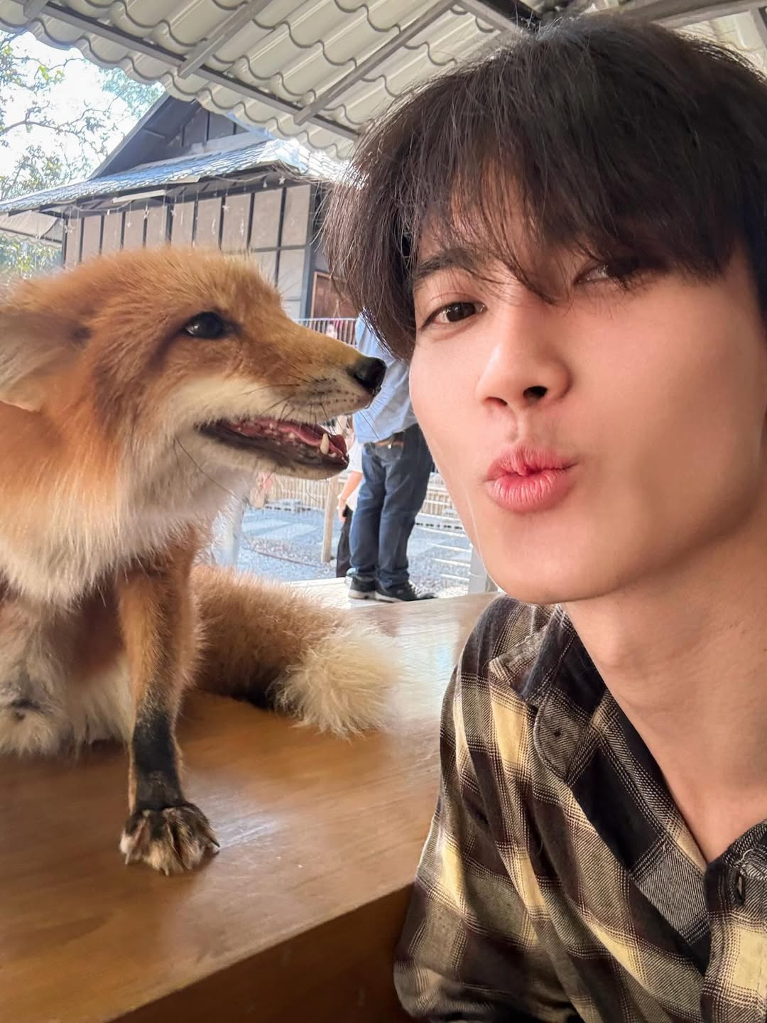 เฟริสท์ - ฉลองรัฐ นอบสำโรง