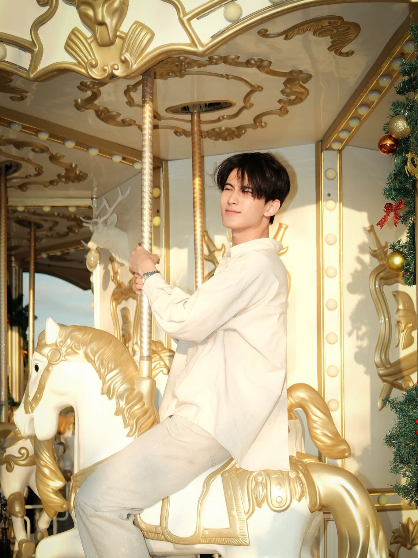 เฟริสท์ - ฉลองรัฐ นอบสำโรง