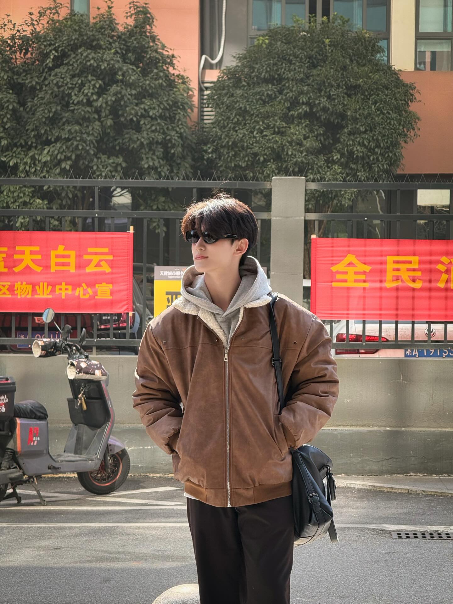 เฟริสท์ - ฉลองรัฐ นอบสำโรง