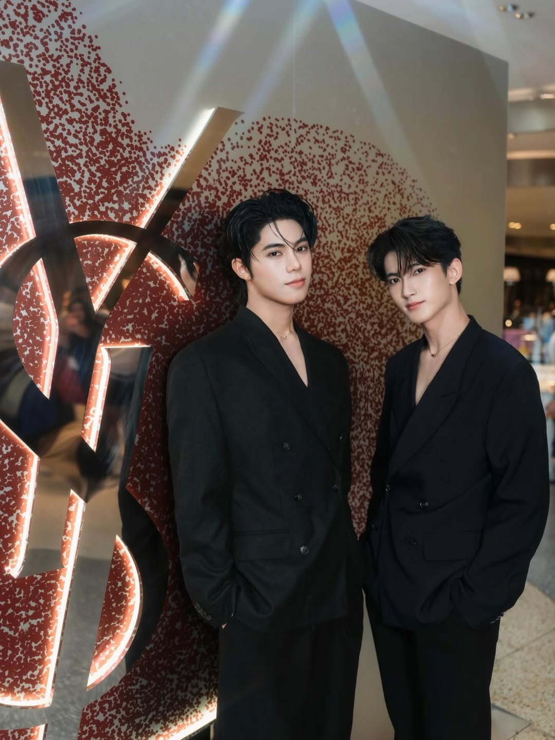 เฟริสท์ - ฉลองรัฐ นอบสำโรง