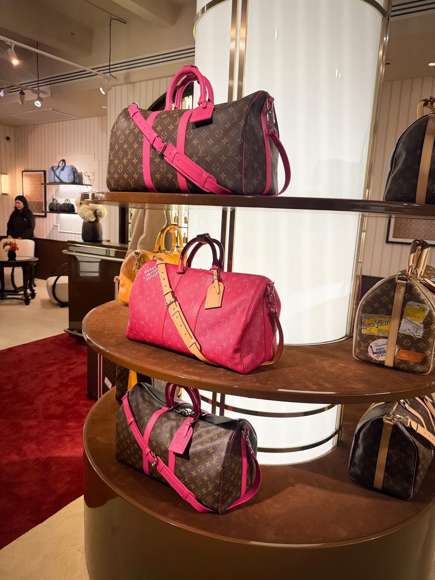 เฟริสท์ - ฉลองรัฐ นอบสำโรง