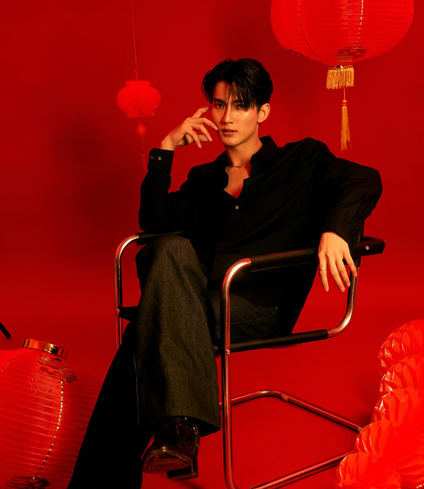 เฟริสท์ - ฉลองรัฐ นอบสำโรง