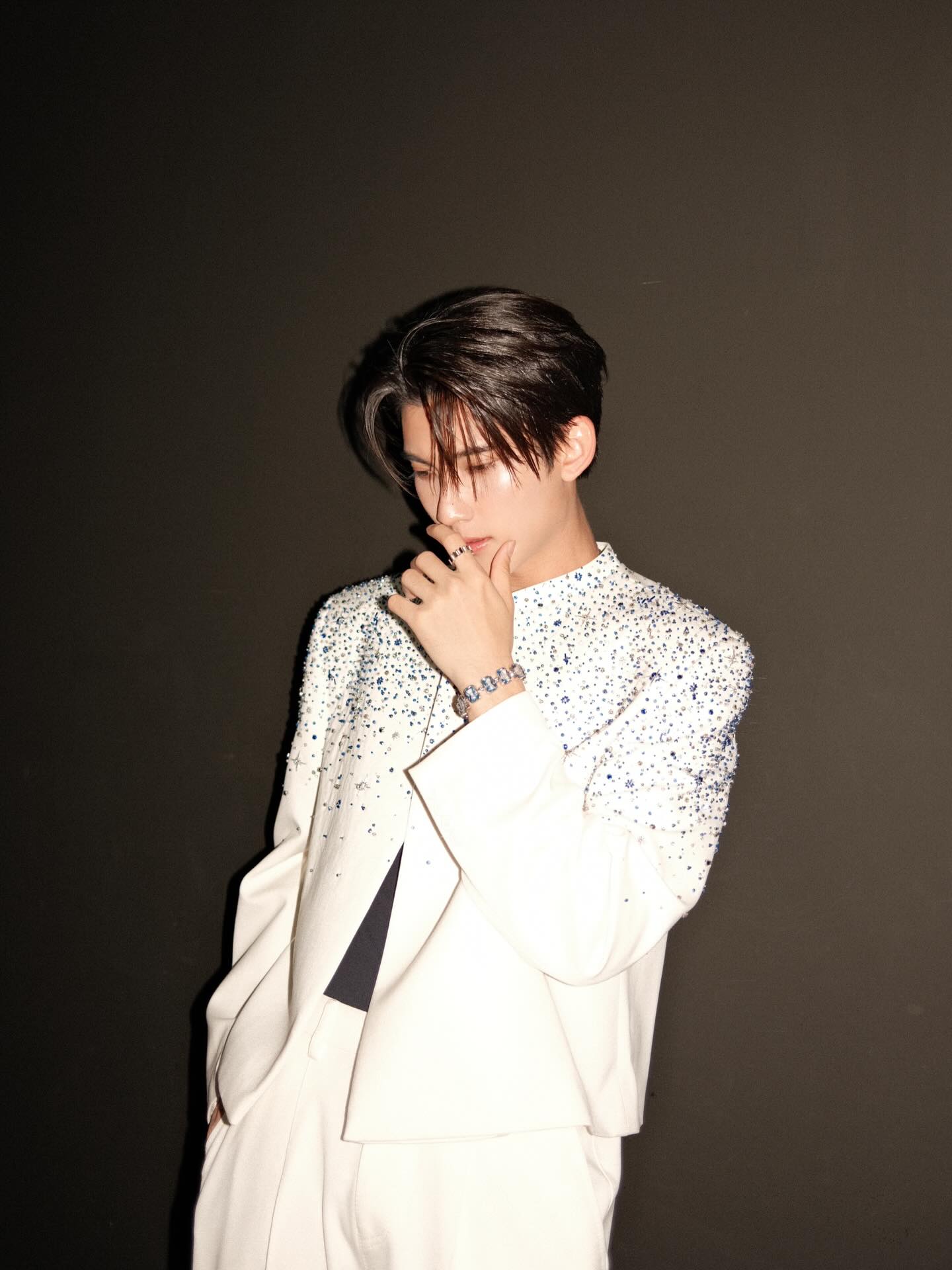 เฟริสท์ - ฉลองรัฐ นอบสำโรง