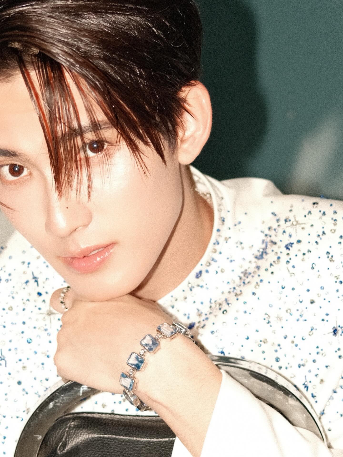 เฟริสท์ - ฉลองรัฐ นอบสำโรง