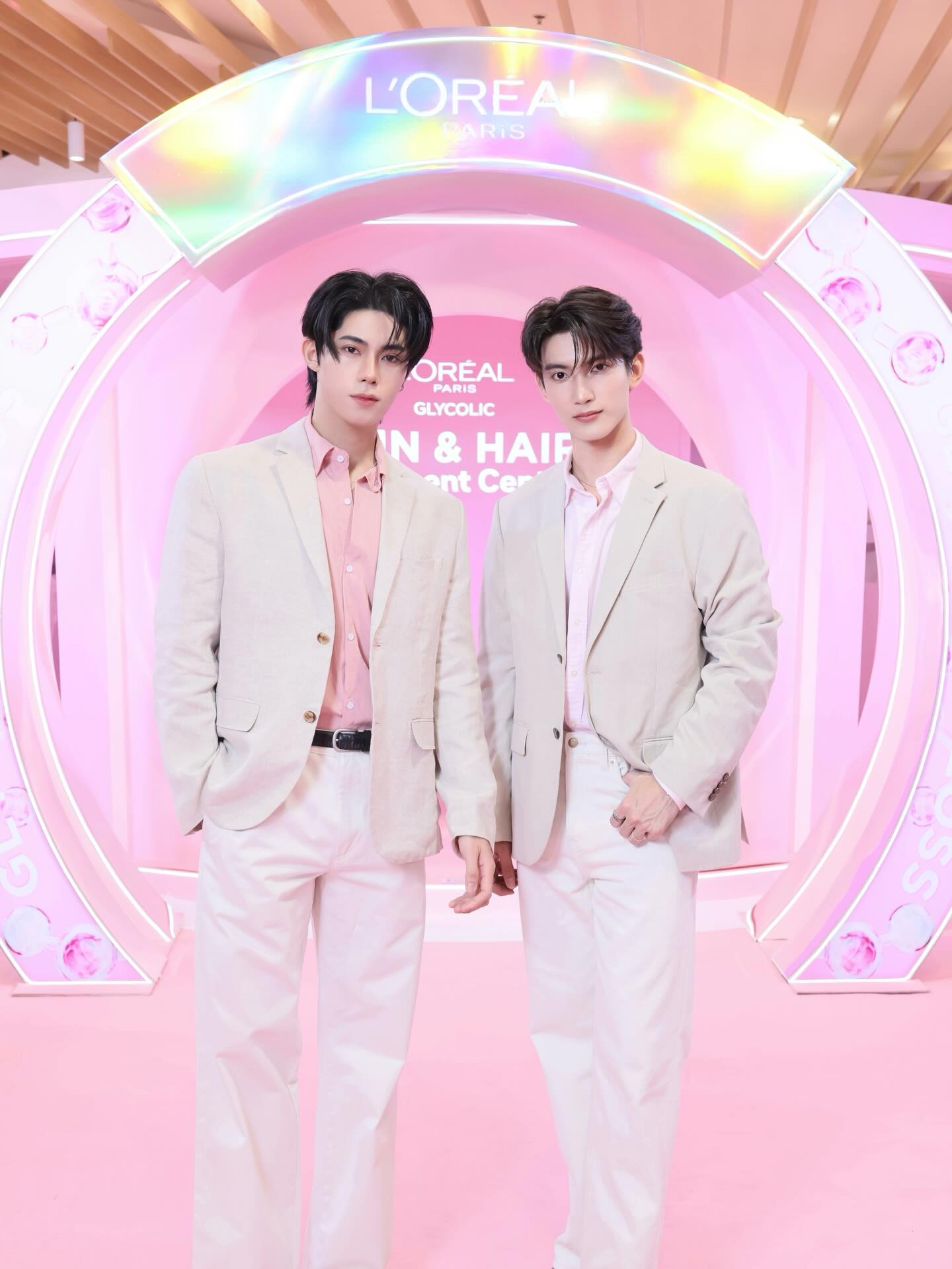 เฟริสท์ - ฉลองรัฐ นอบสำโรง