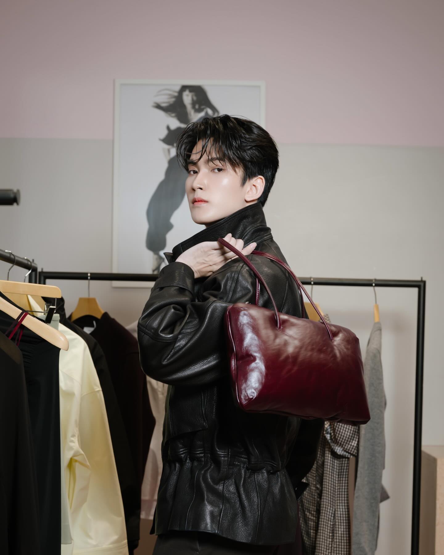 เฟริสท์ - ฉลองรัฐ นอบสำโรง