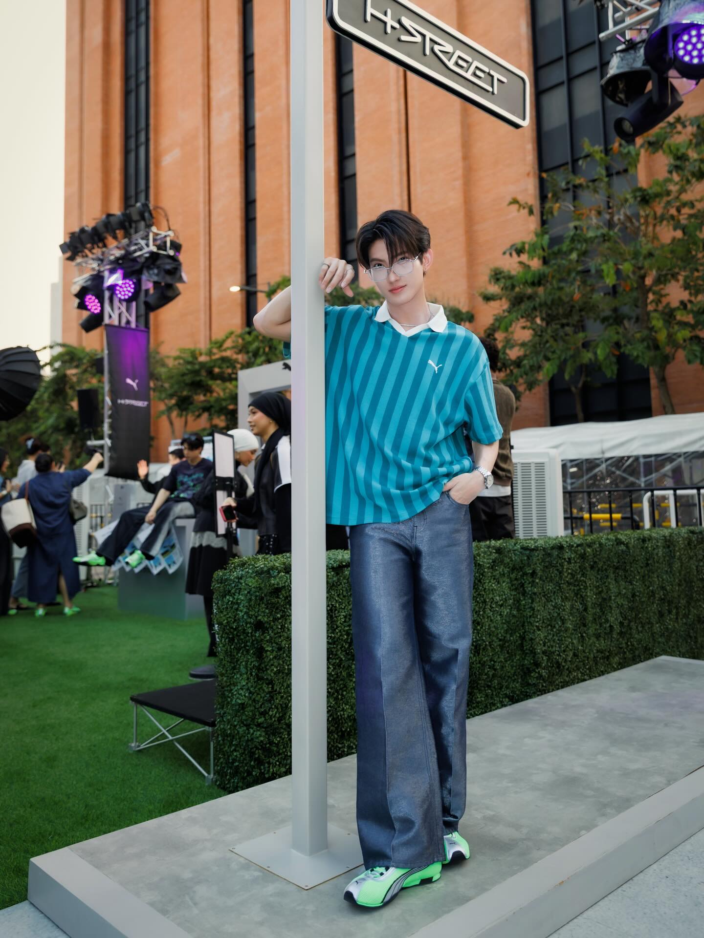 เฟริสท์ - ฉลองรัฐ นอบสำโรง