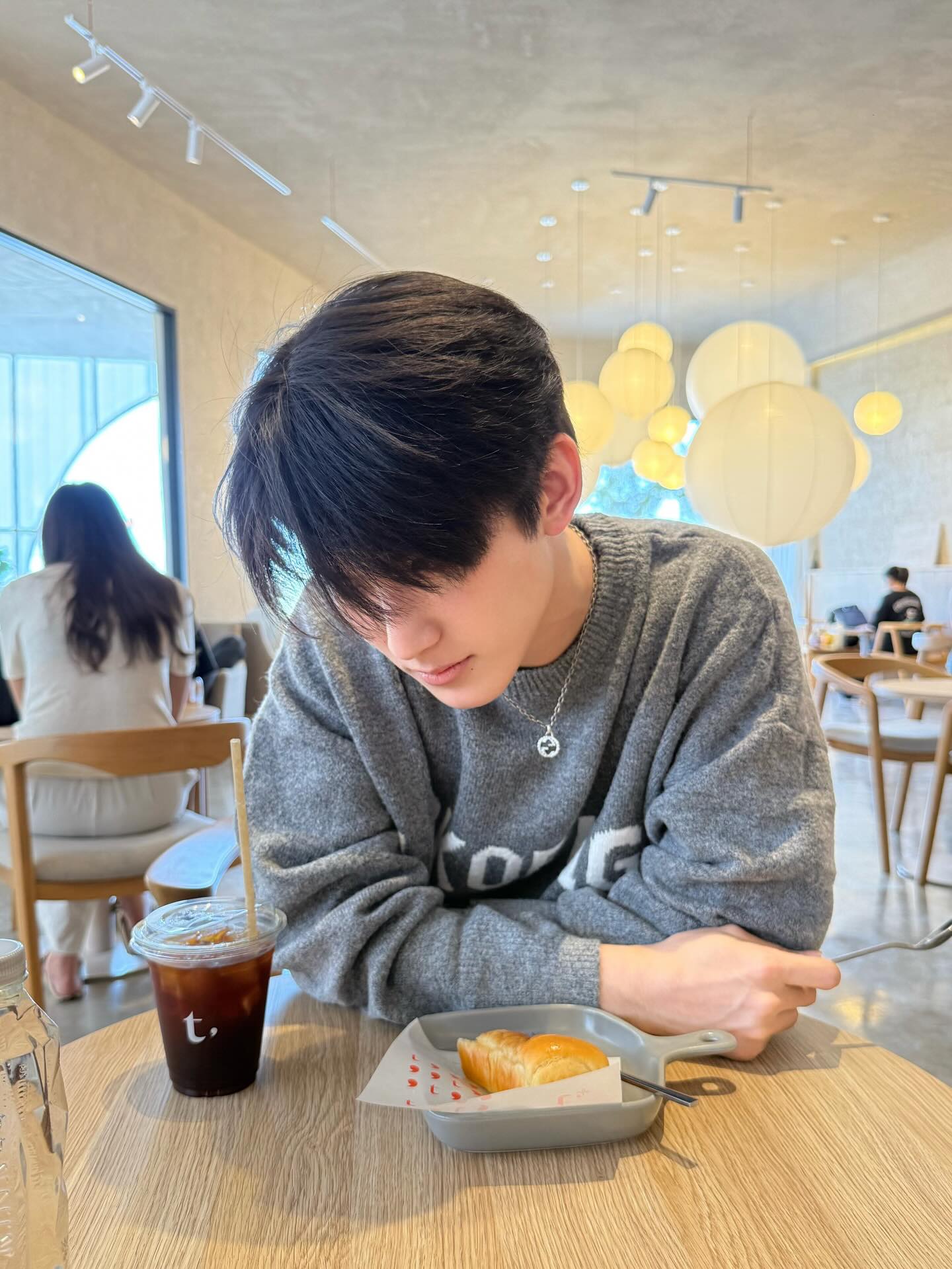 เฟริสท์ - ฉลองรัฐ นอบสำโรง