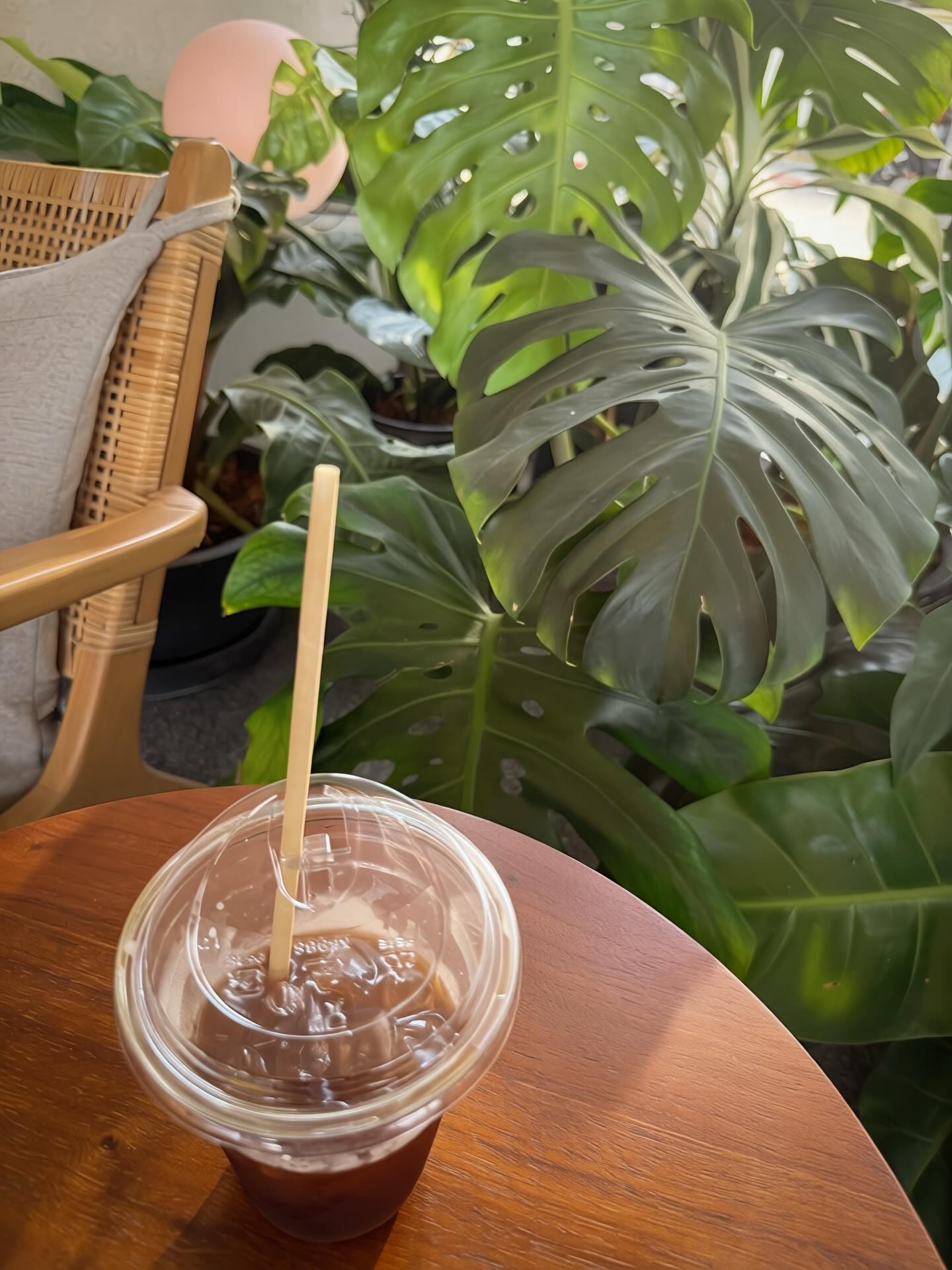 เฟริสท์ - ฉลองรัฐ นอบสำโรง