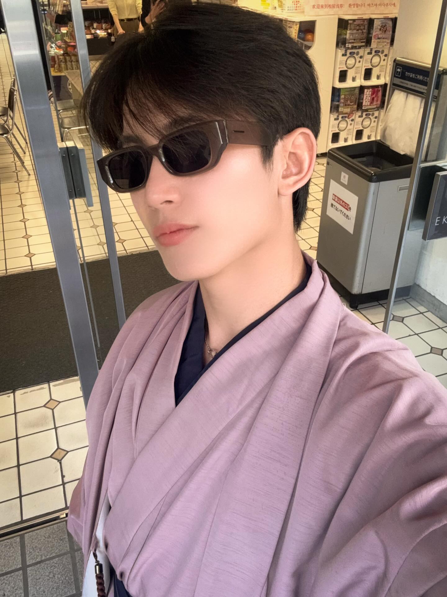 เฟริสท์ - ฉลองรัฐ นอบสำโรง