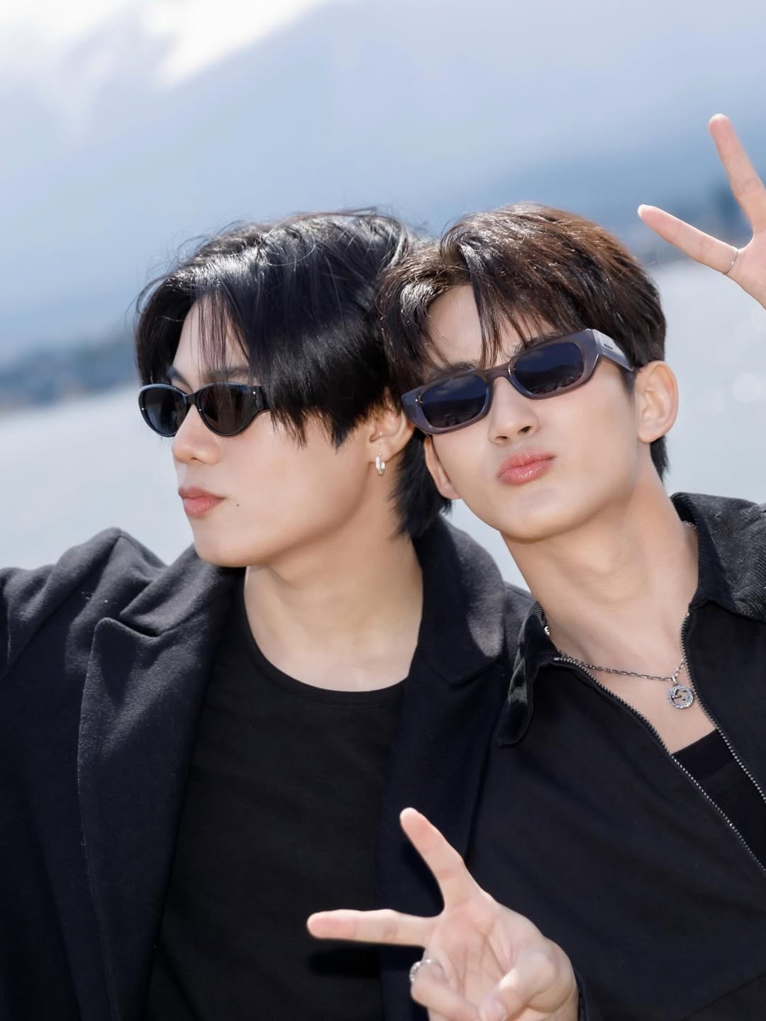 เฟริสท์ - ฉลองรัฐ นอบสำโรง