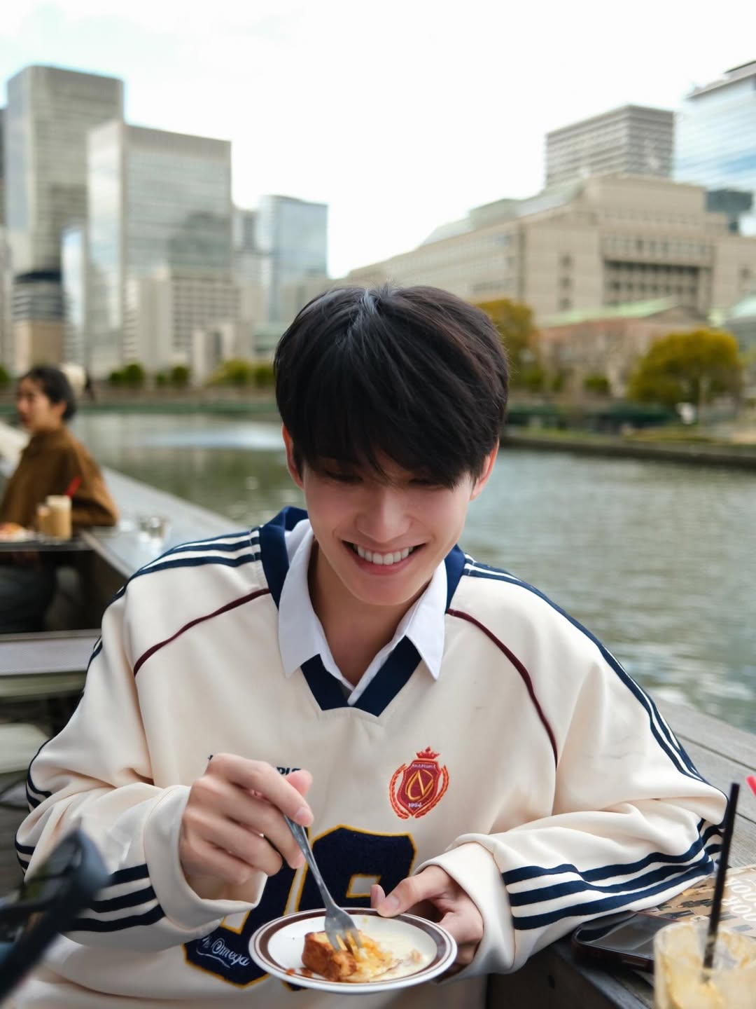 เฟริสท์ - ฉลองรัฐ นอบสำโรง