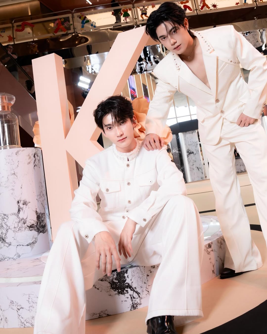 เฟริสท์ - ฉลองรัฐ นอบสำโรง