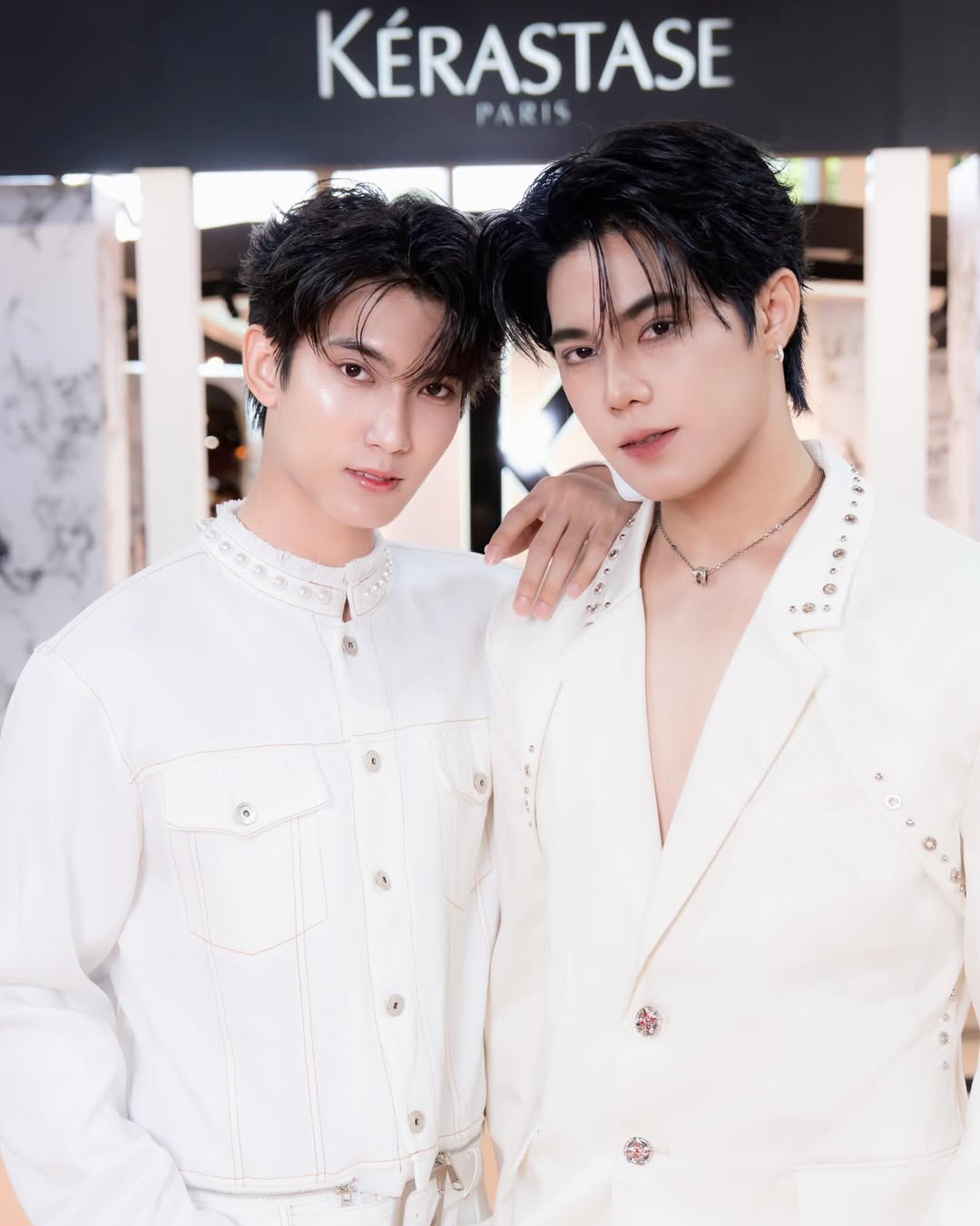 เฟริสท์ - ฉลองรัฐ นอบสำโรง