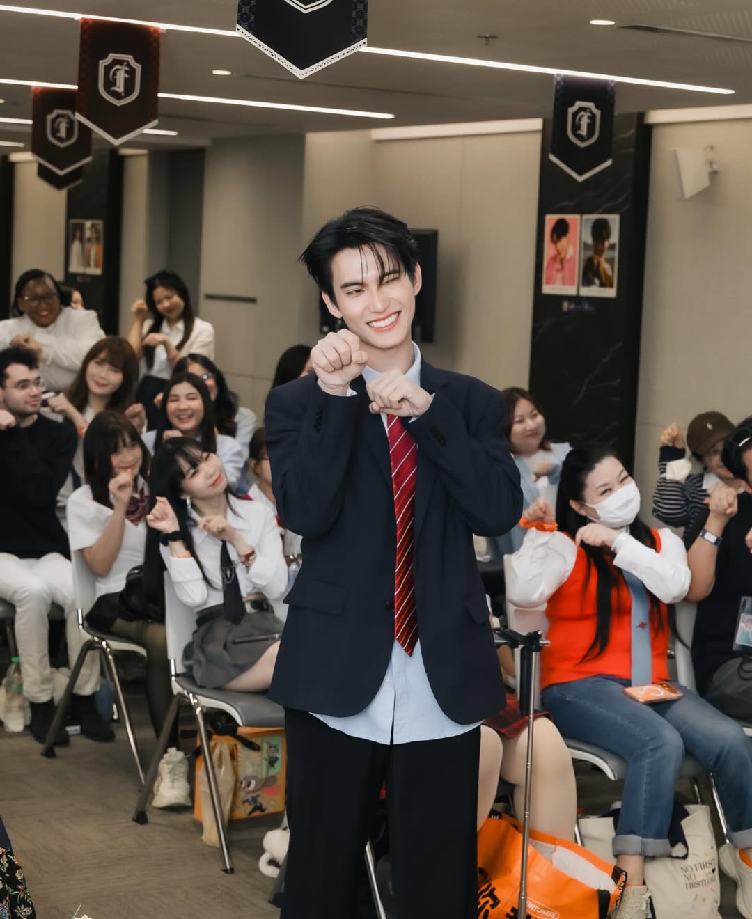 เฟริสท์ - ฉลองรัฐ นอบสำโรง