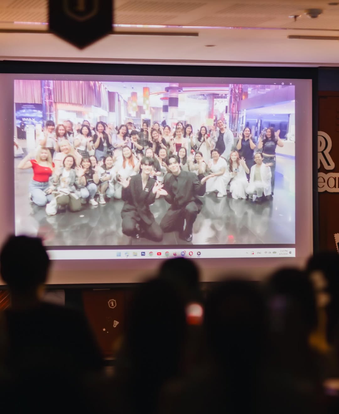 เฟริสท์ - ฉลองรัฐ นอบสำโรง