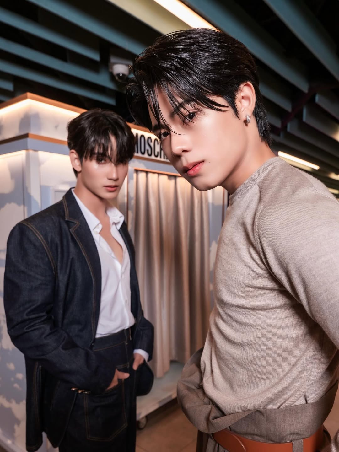 เฟริสท์ - ฉลองรัฐ นอบสำโรง